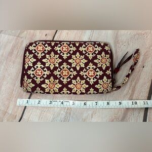 Vera Bradley Maroon Medallion Wallet Quilted Zip Around Wristlet Retired READ